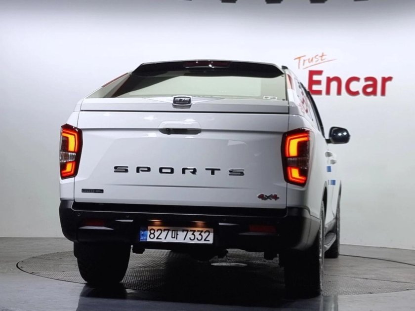 Автомобиль ssangyong