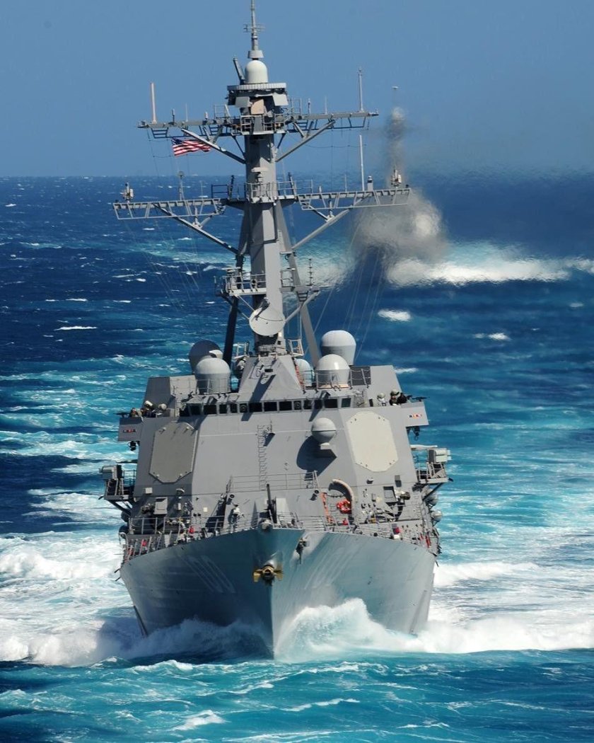 USS Pinckney DDG-91