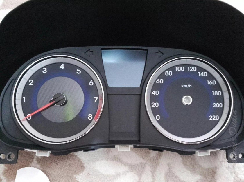 Приборная панель Хендай Солярис 2013