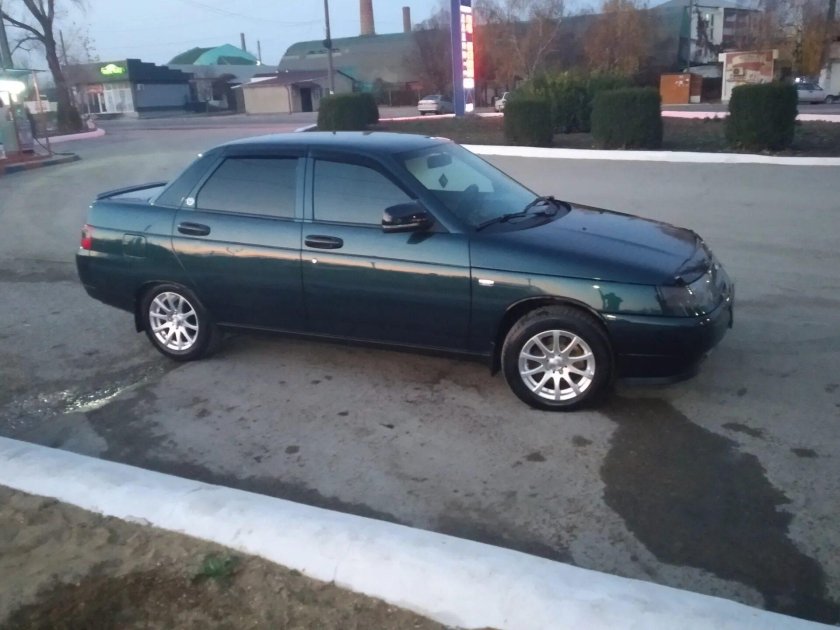 ВАЗ 2110 цвет ЦУНАМИ