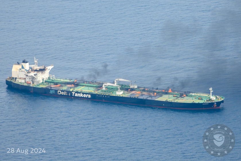 Crude oil tanker