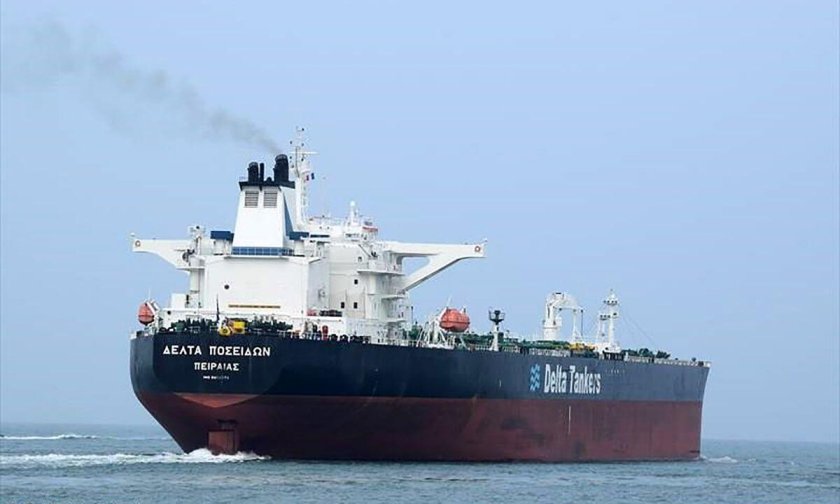 Crude oil tanker