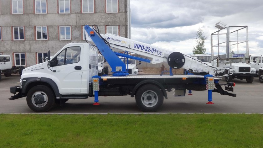 Автогидроподъемник ВИПО-28-01