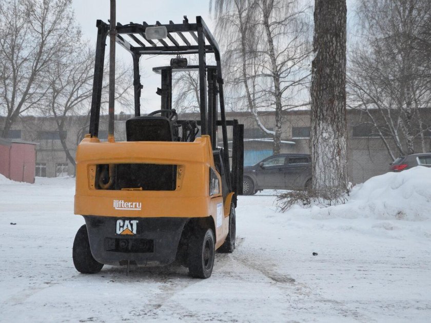 Автопогрузчик caterpillar dp15nt
