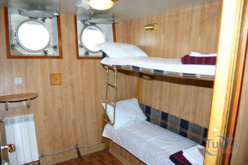 Теплоход Александр Невский каюты