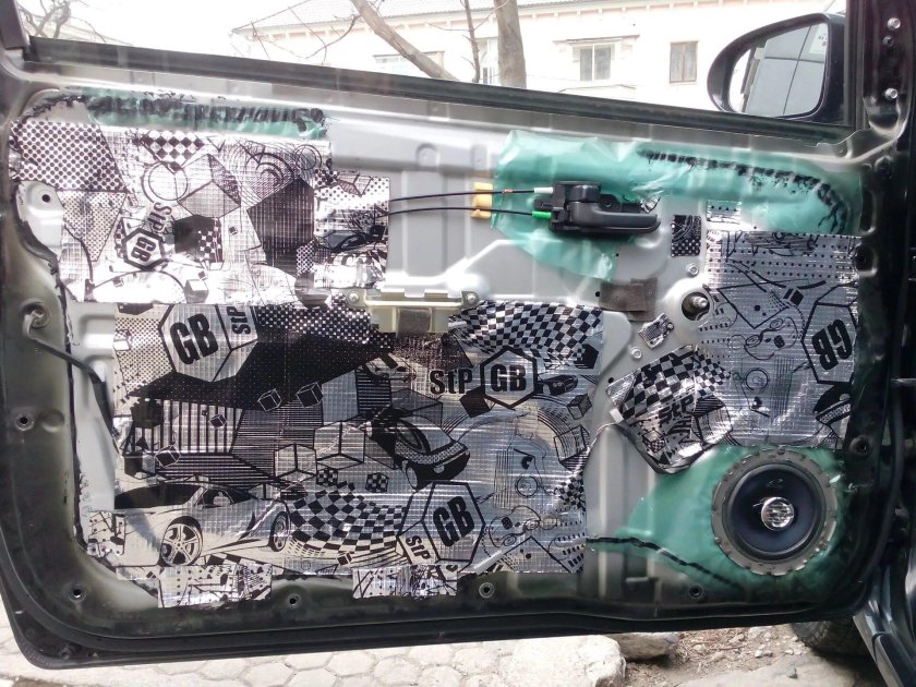 Daihatsu Mira штатная акустика