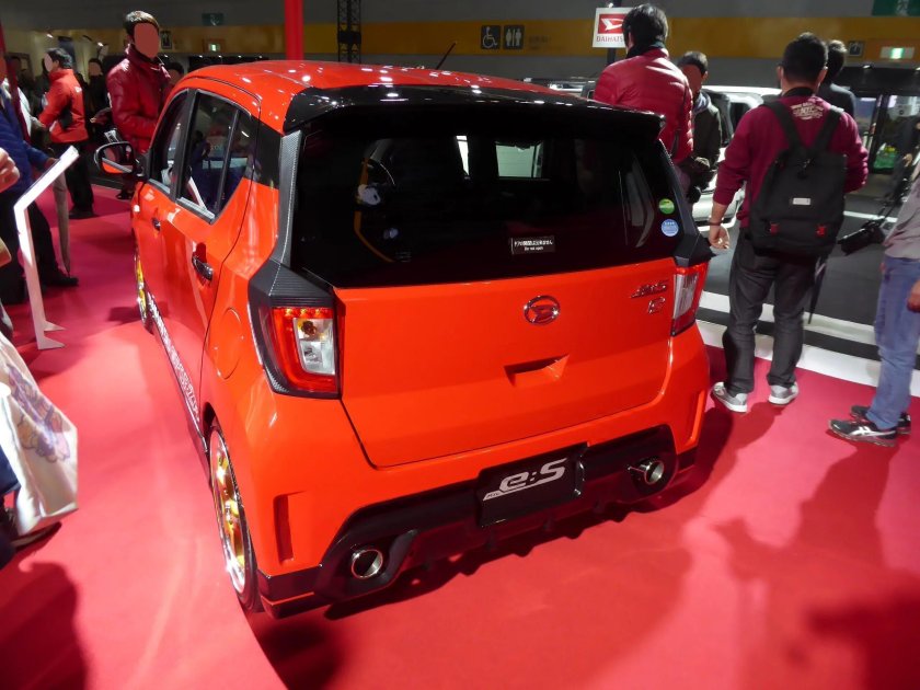 Daihatsu Mira e:s 2018