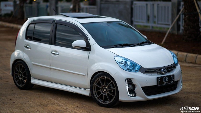 Дайхатсу Сирион 2012