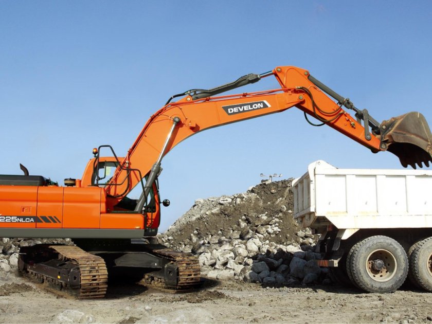 Doosan dx225