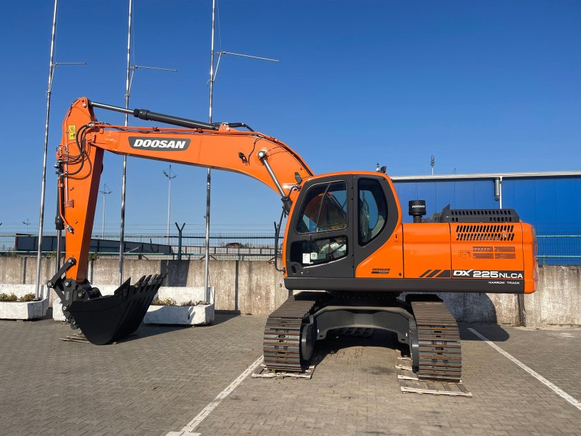 Экскаватор doosan