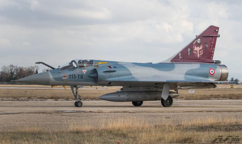 Dassault breguet mirage 2000