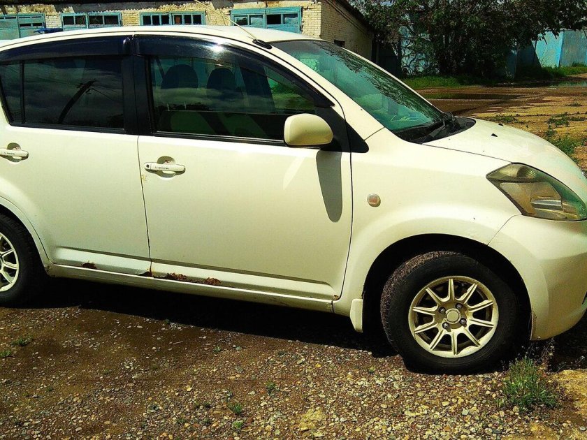 Тойота пассо 2004