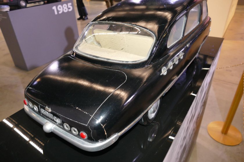 Заднемоторный Форд