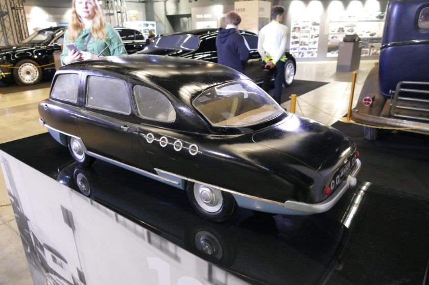 Заднемоторные автомобили