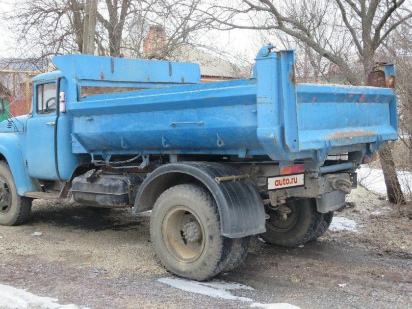 Самосвал зил 130