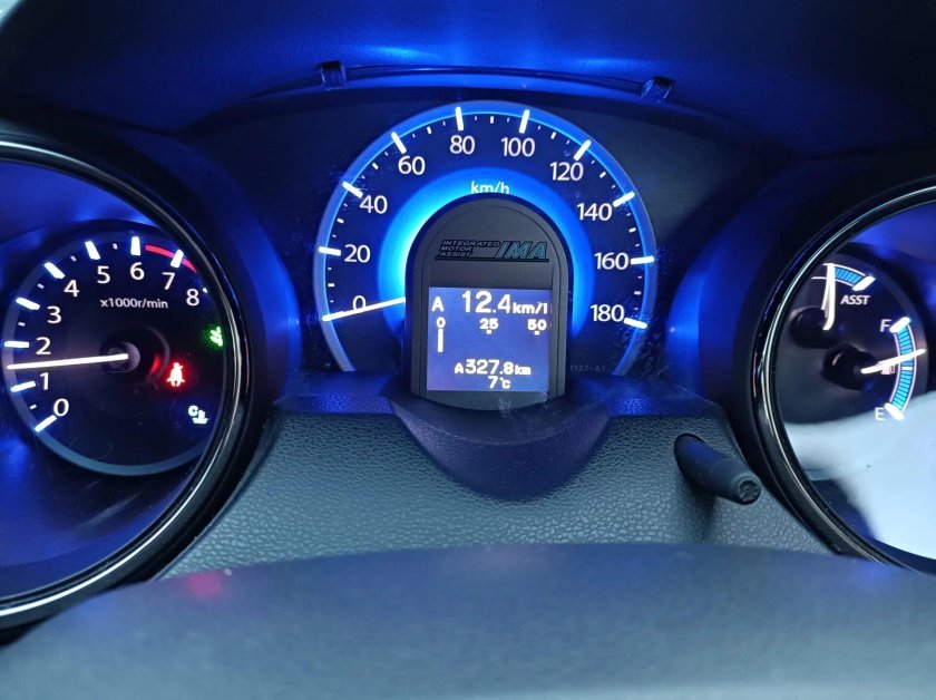 Fit Shuttle задний ход