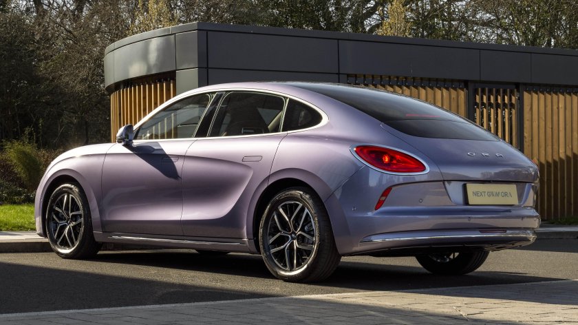 Китайский автомобиль похожий на порше