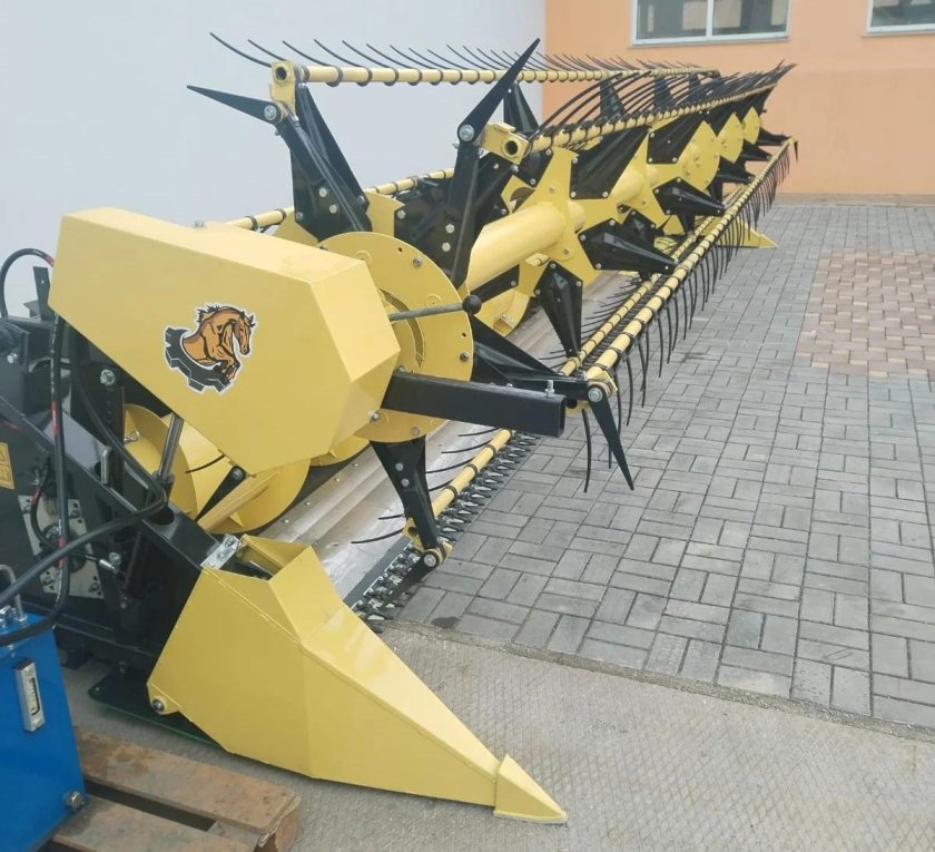 Жатка для уборки сои жс-6