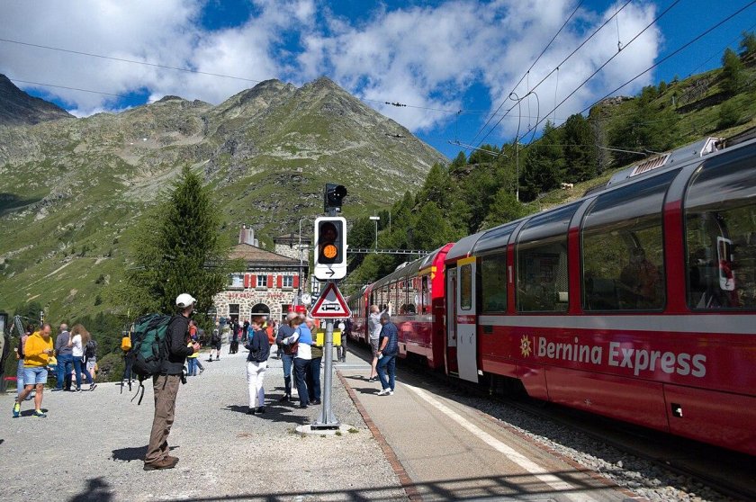 Gotthard Panorama Express
