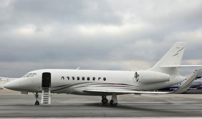 Dassault falcon 8 x