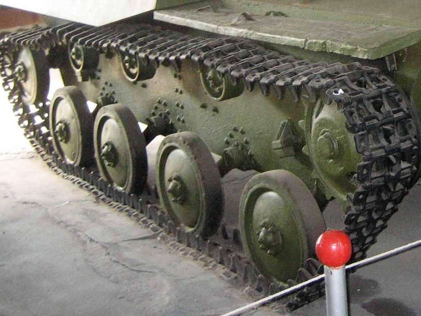 Торсионная подвеска танка на кв 1