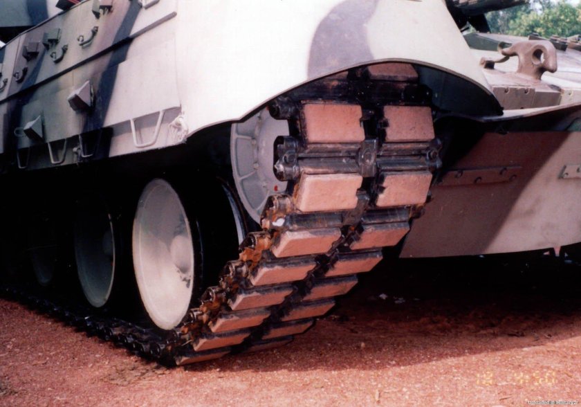 Трак танка т-80