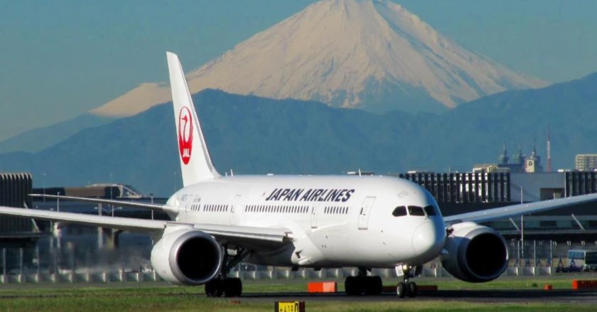Самолет Japan Airlines