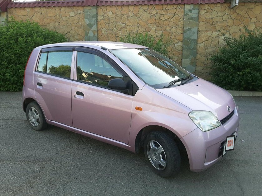 Daihatsu Mira 2006