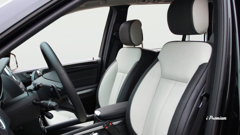 Черно серый салон