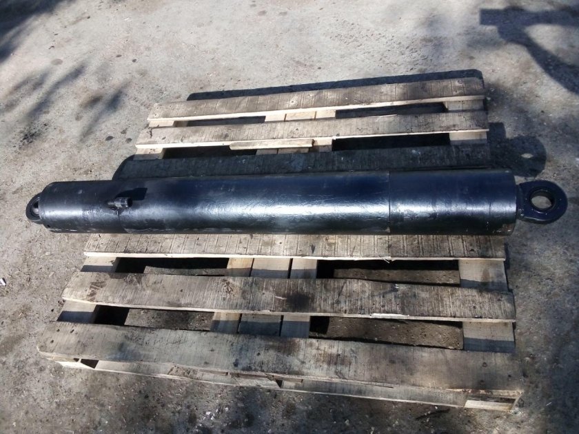 Гидроцилиндр кузова КАМАЗ 6520