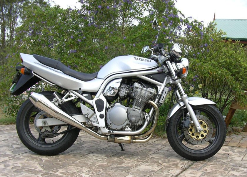 Suzuki GSF 750