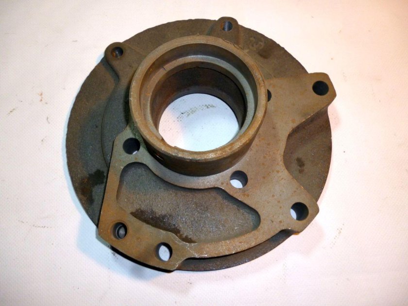 Стакан 45-3502063 правый подшипника ЮМЗ