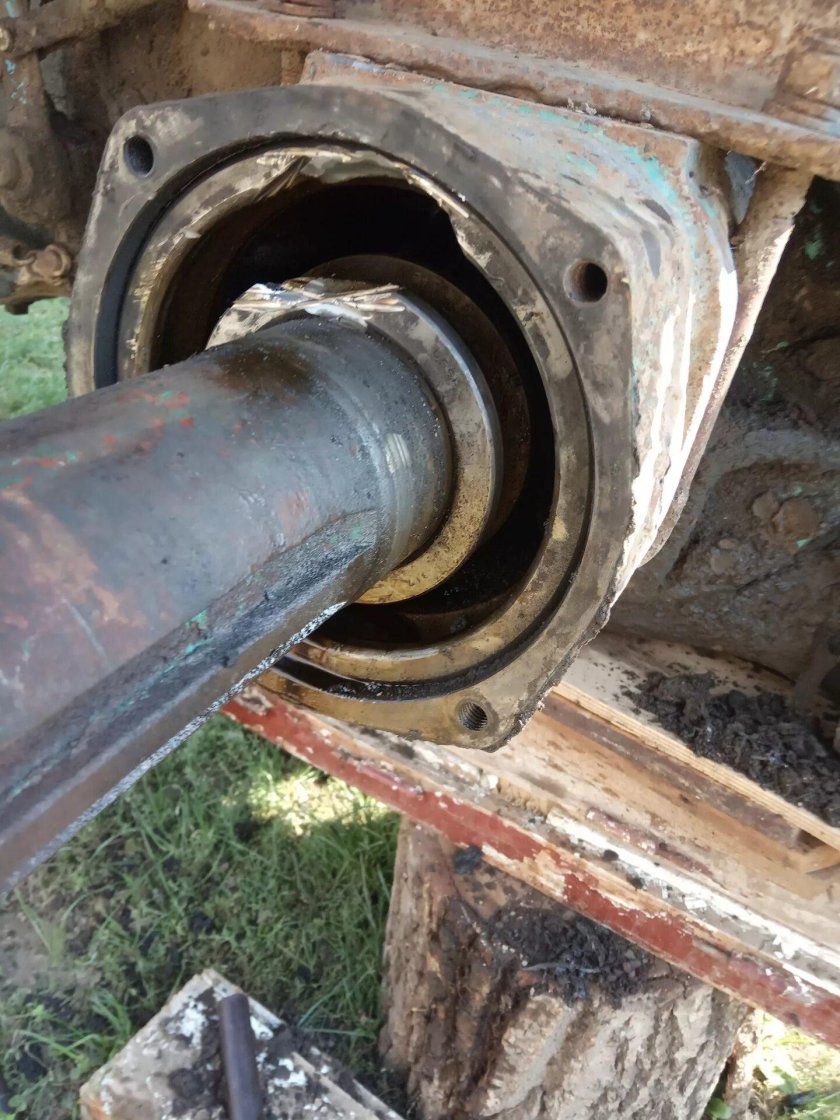 Подшипник задней полуоси МТЗ 80