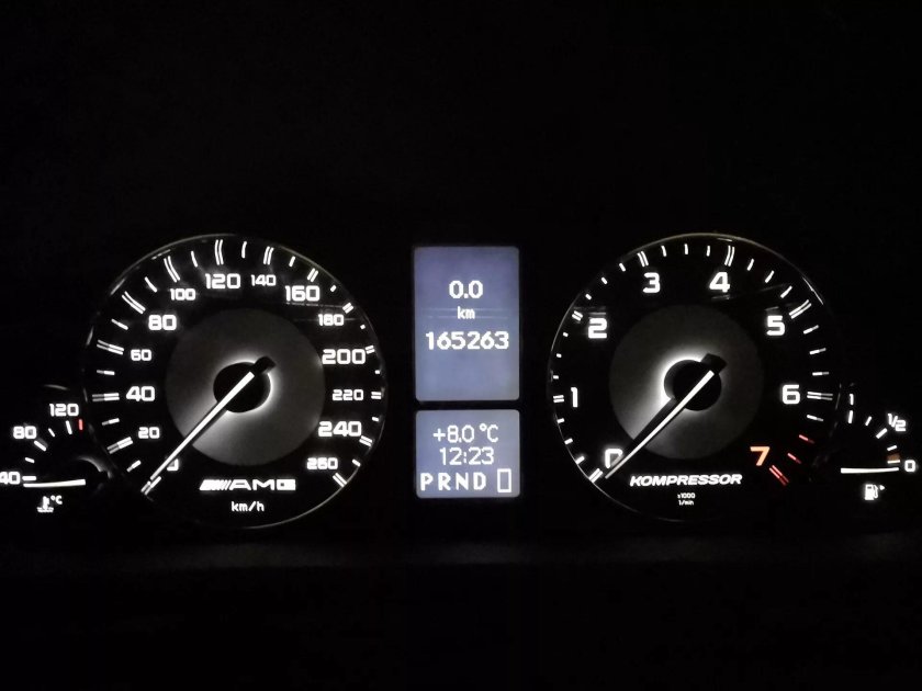 Приборная панель Mercedes w203