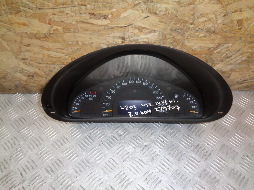 Приборная панель мерседес w203 2001
