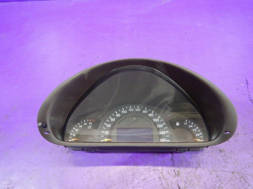 Панель приборов щиток Mercedes w203
