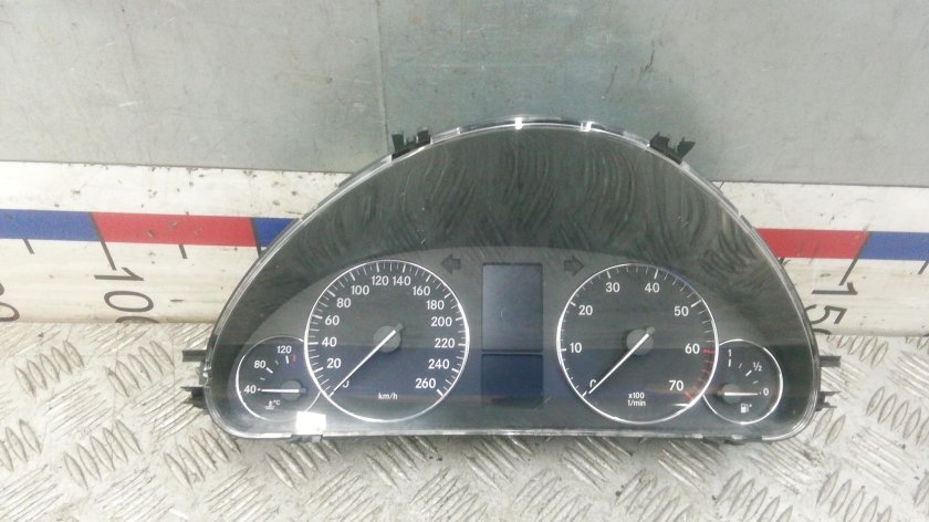 Приборная панель мерседес w211