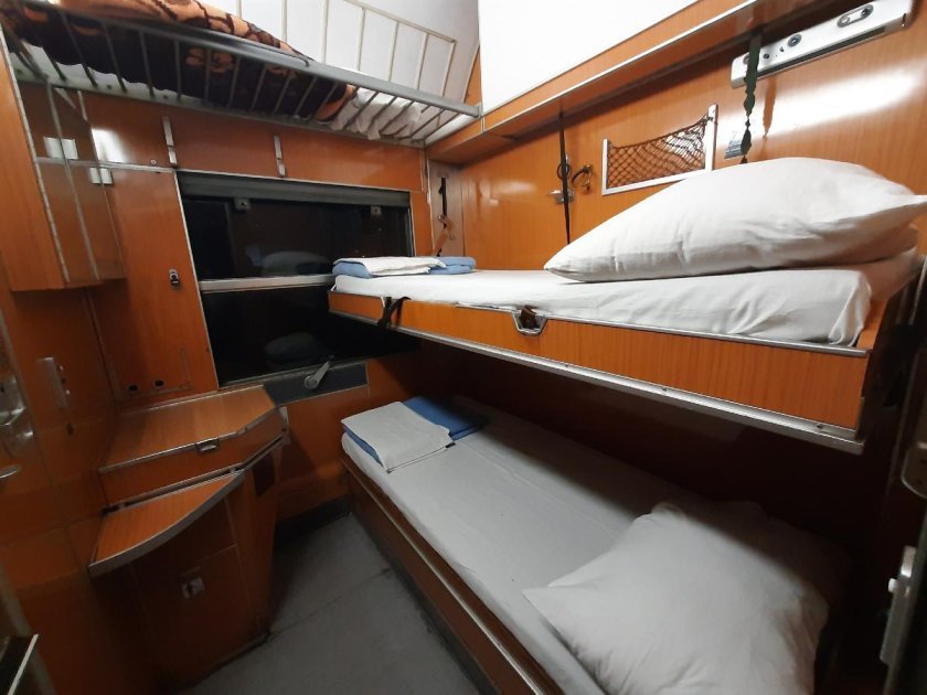 Купе на шестерых в вагоне