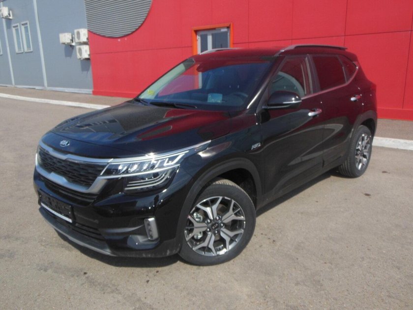Kia Seltos 2020 черный