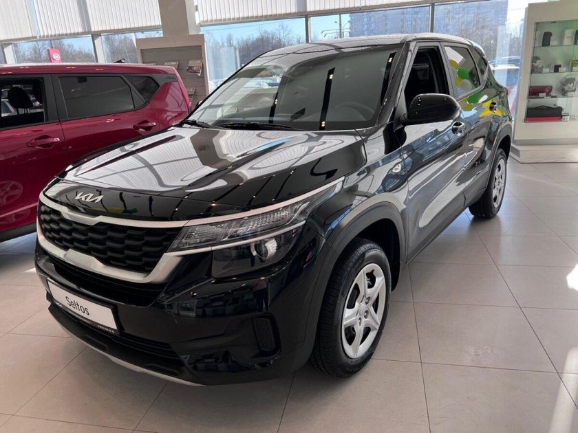 Kia Seltos 2022 черный