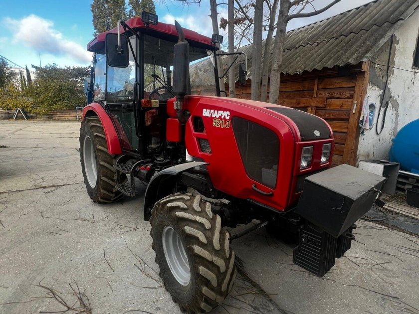 Беларус 921 3