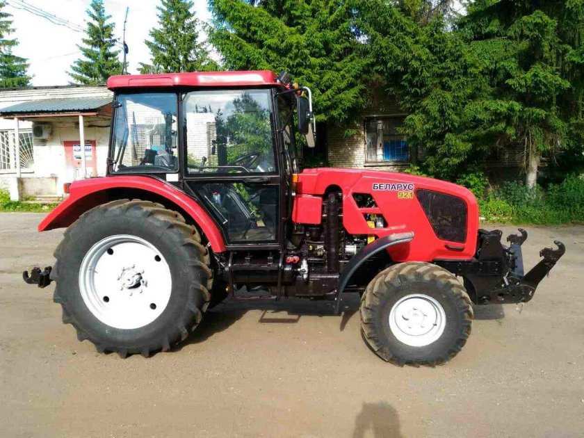 Трактор МТЗ (Беларус) 921