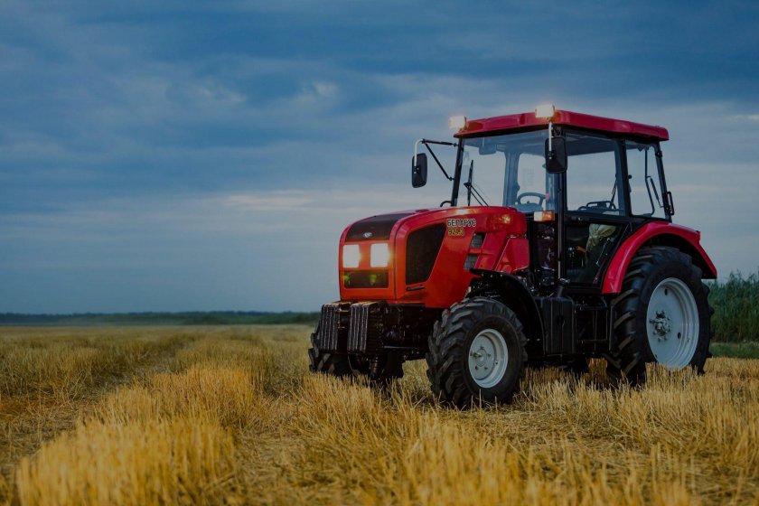 Трактор МТЗ 921