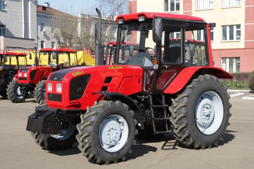 Трактор Беларус 1025.3