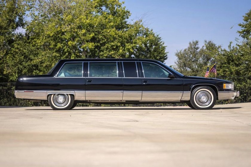 1995 cadillac fleetwood limousine