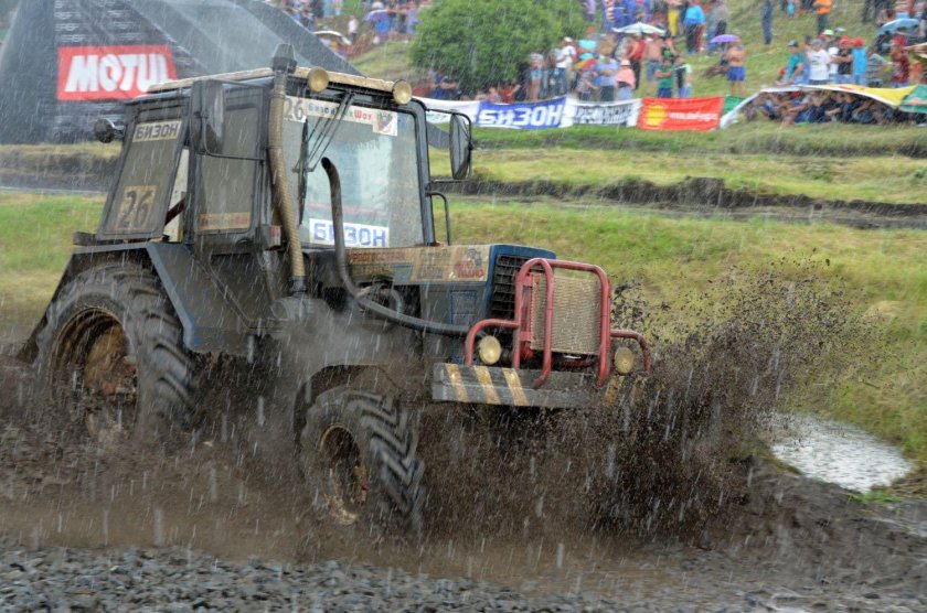 Трактора бизон трек шоу