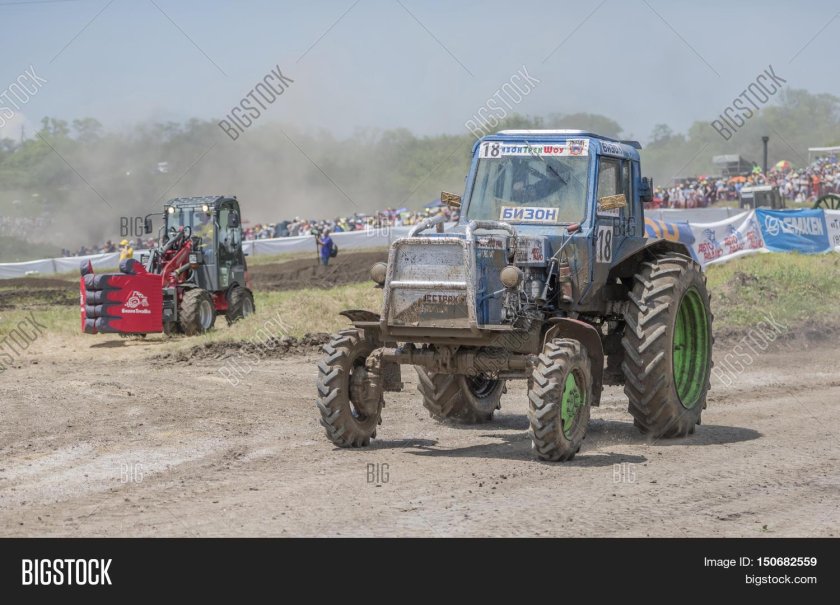 Выставка тракторов