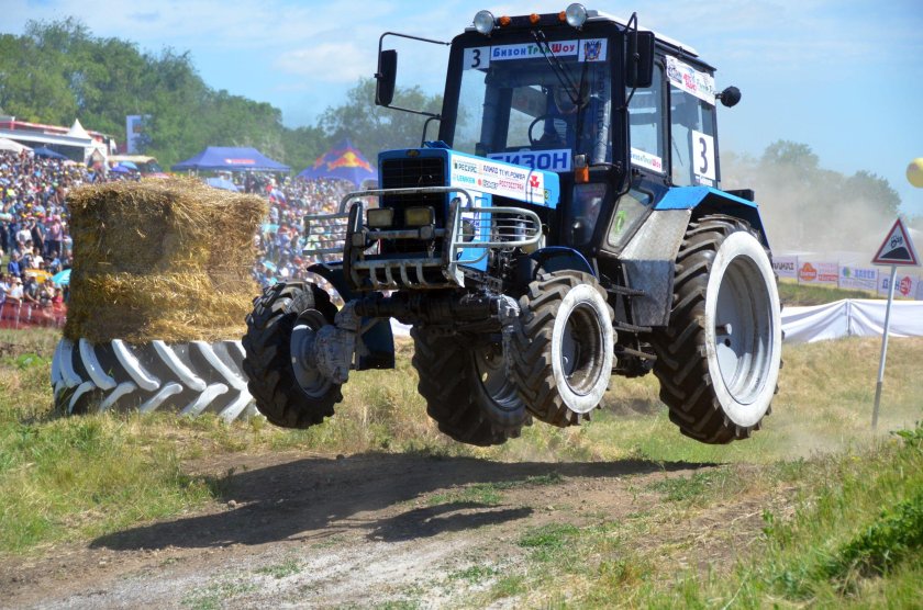 Трактор МТЗ 82 Бизон