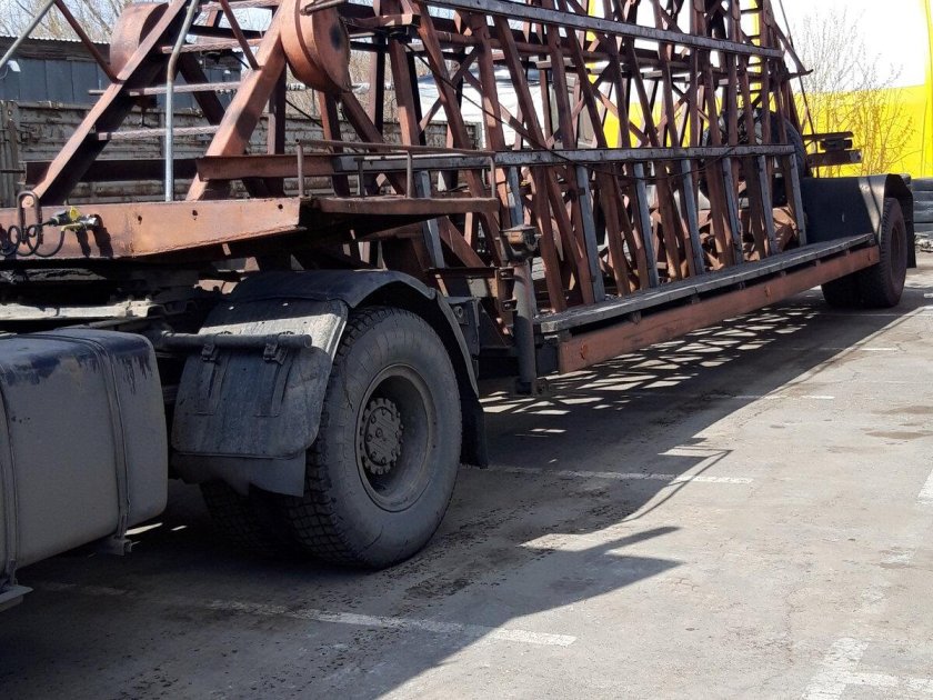 Полуприцеп панелевоз ПП-1307