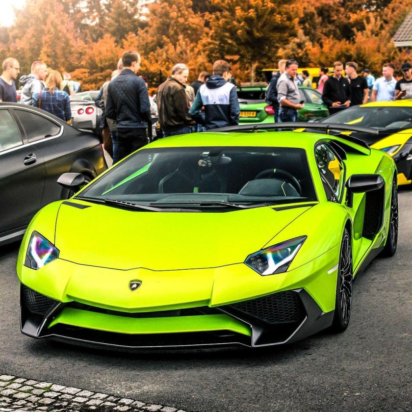 Lamborghini Aventador SV Green